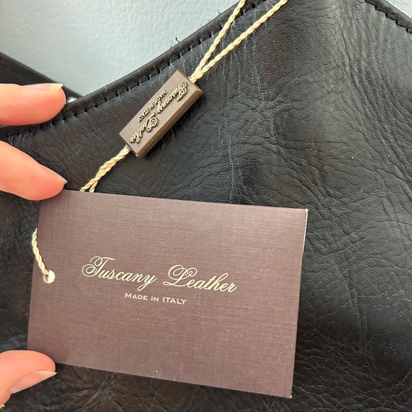 Tuscany Leather Black Leather Convertible Handbag - Picture 3 of 10